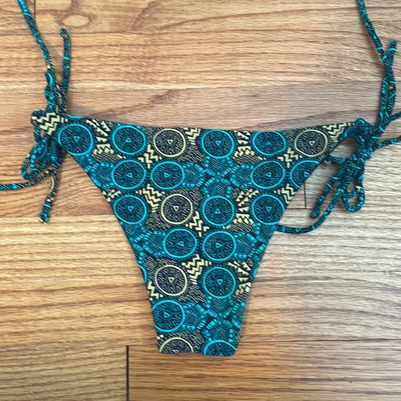 RVCA Bikini Bottom - Picture 2 of 5